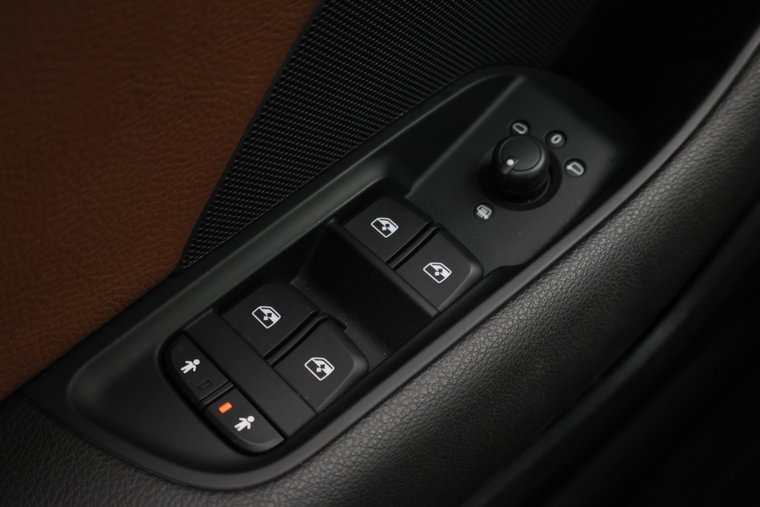 Vehicle Image 27