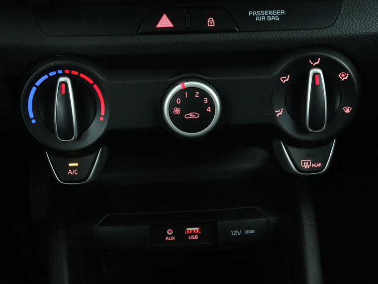 Vehicle Image 27