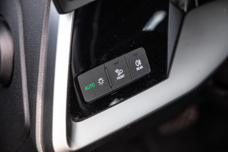 Vehicle Image 21