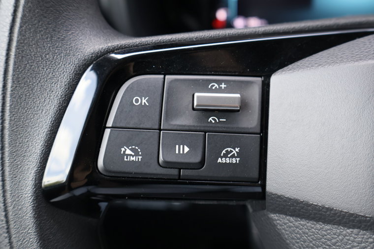 Vehicle Image 27