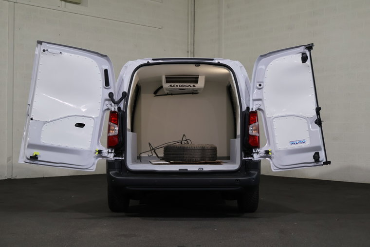 Vehicle Image 7