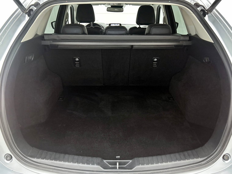 Vehicle Image 32
