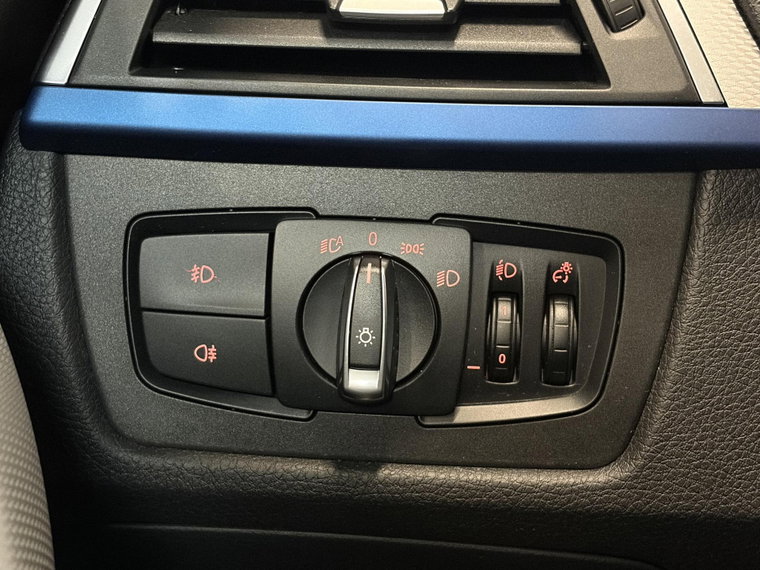 Vehicle Image 27
