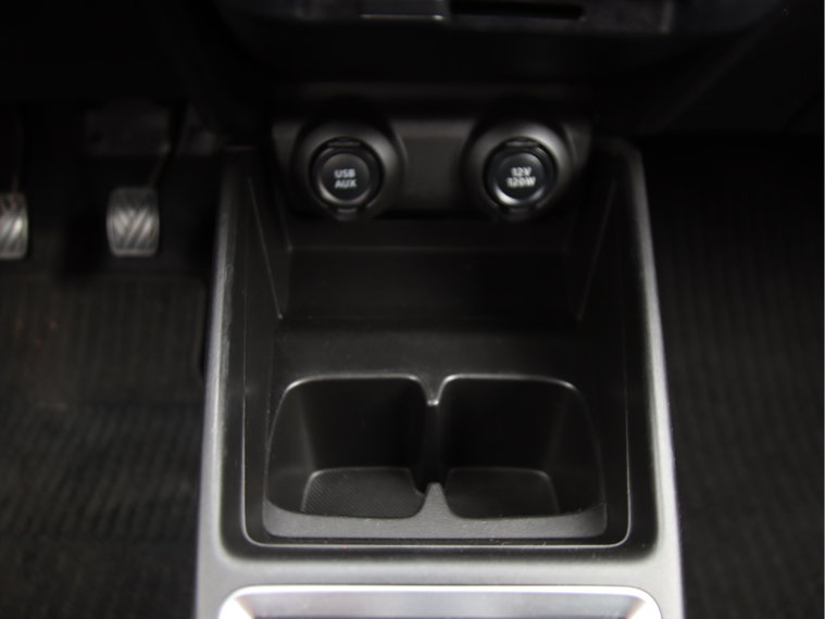Vehicle Image 26