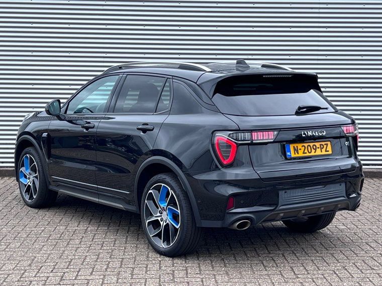 Vehicle Image 4