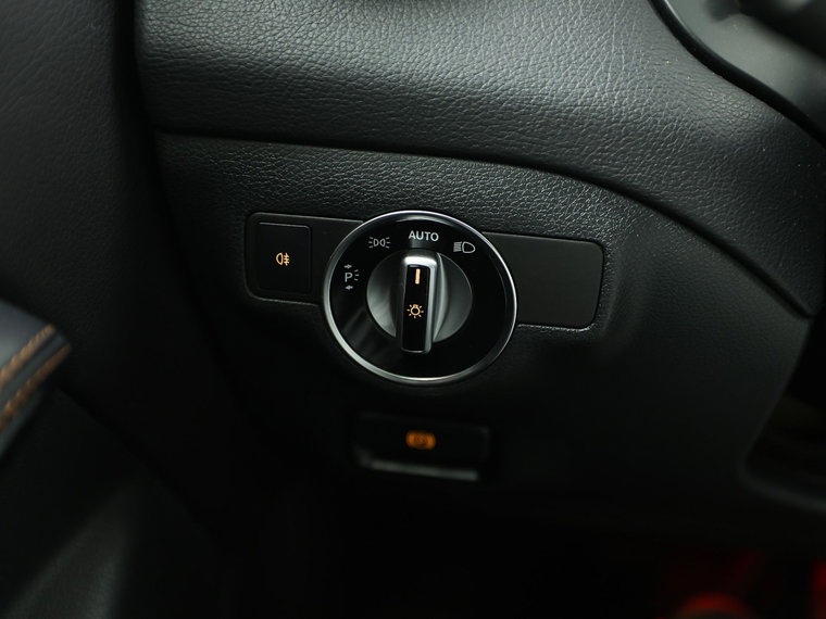 Vehicle Image 24