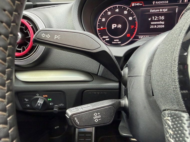 Vehicle Image 40