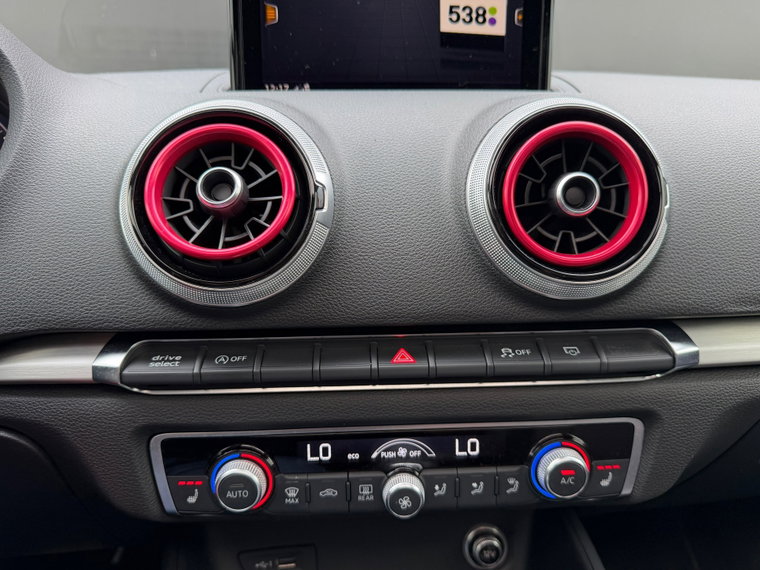 Vehicle Image 45