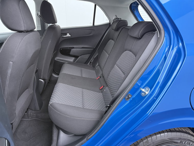 Vehicle Image 33