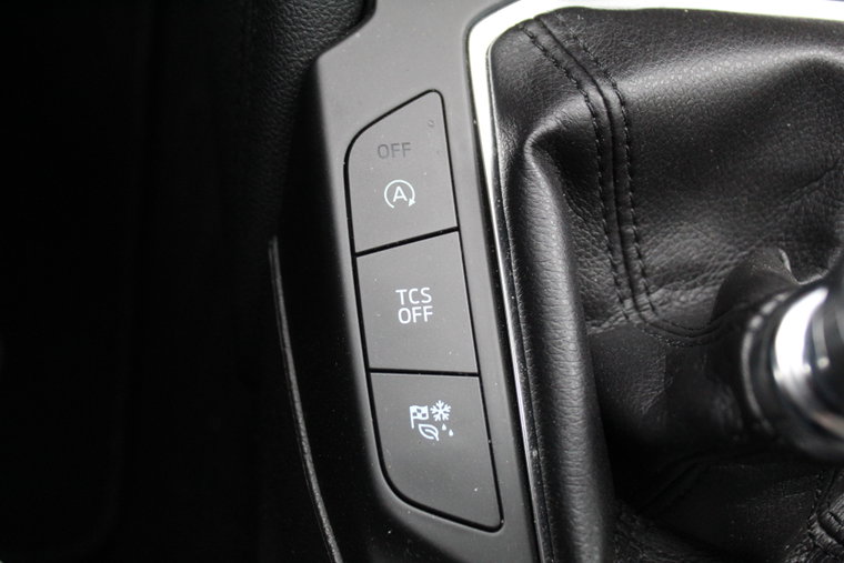 Vehicle Image 24