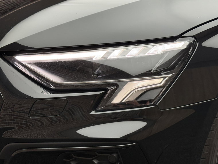 Vehicle Image 34