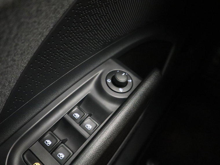 Vehicle Image 39