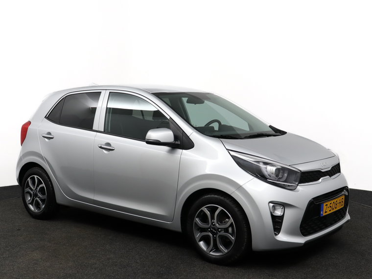 Vehicle Image 11