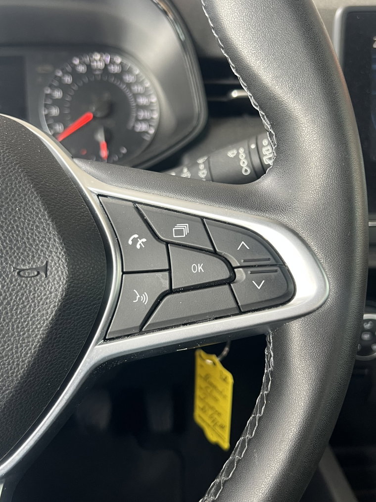 Vehicle Image 24