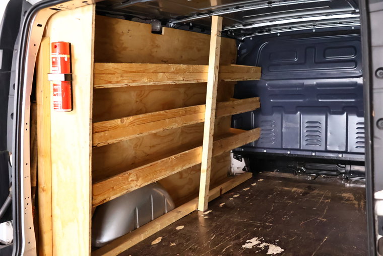 Vehicle Image 16