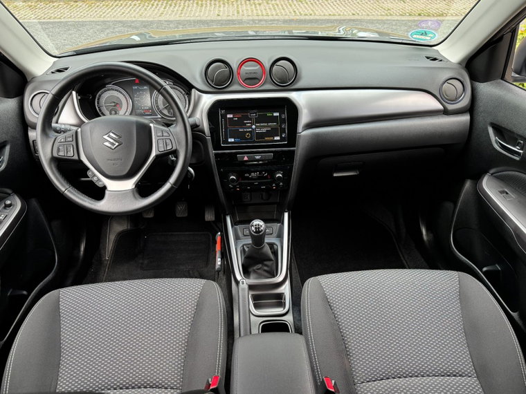 Vehicle Image 17