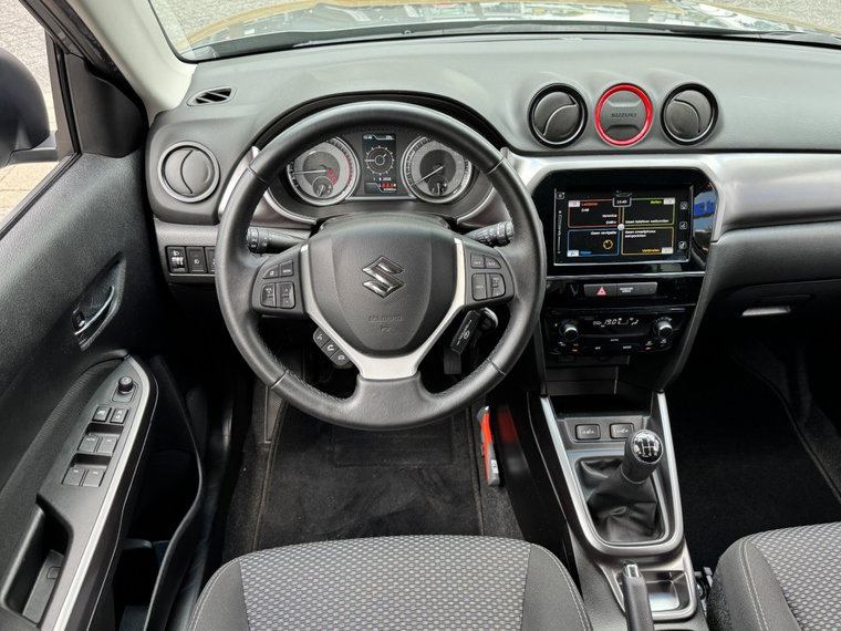 Vehicle Image 18
