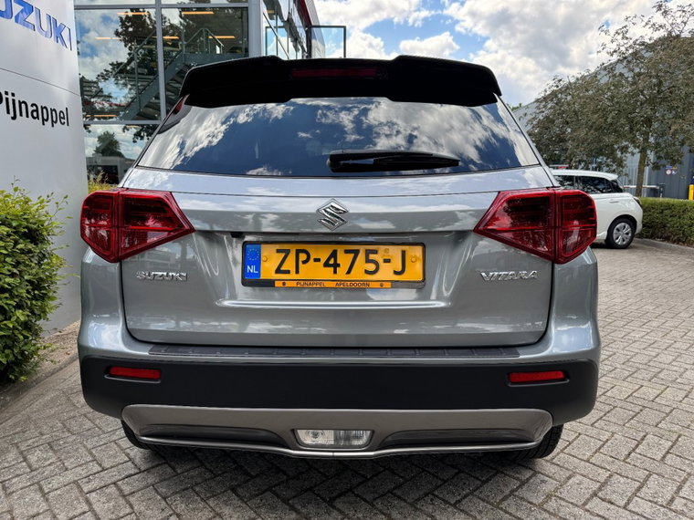 Vehicle Image 7