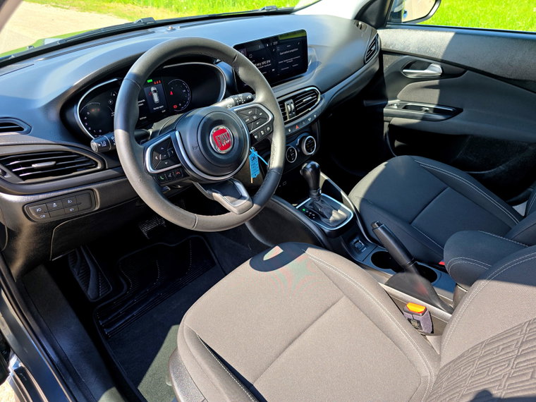 Vehicle Image 23