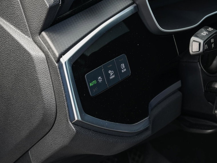 Vehicle Image 36