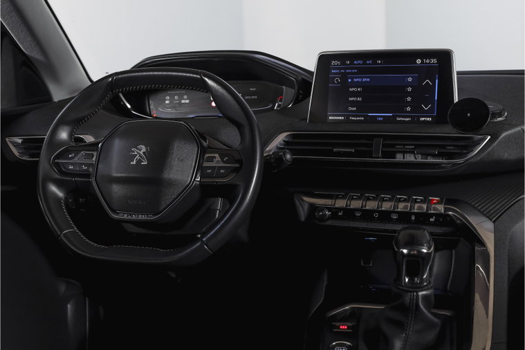 Vehicle Image 35