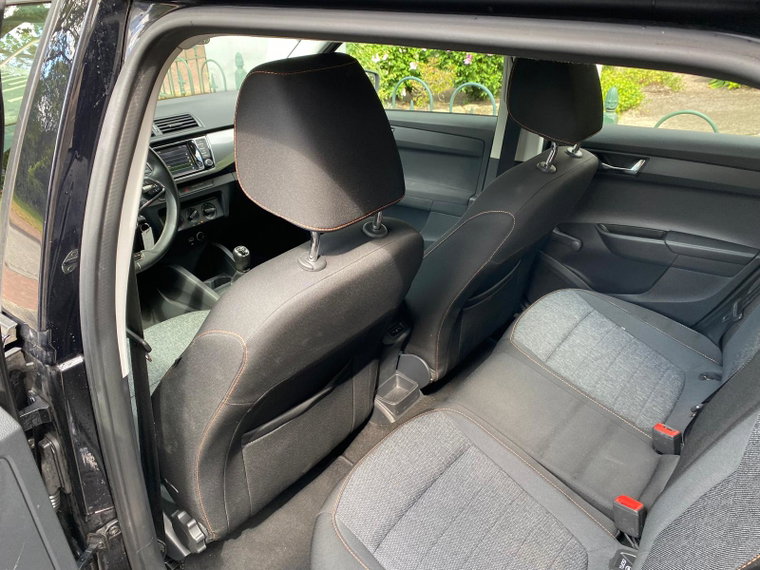 Vehicle Image 31