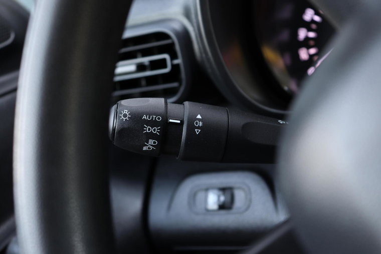 Vehicle Image 22