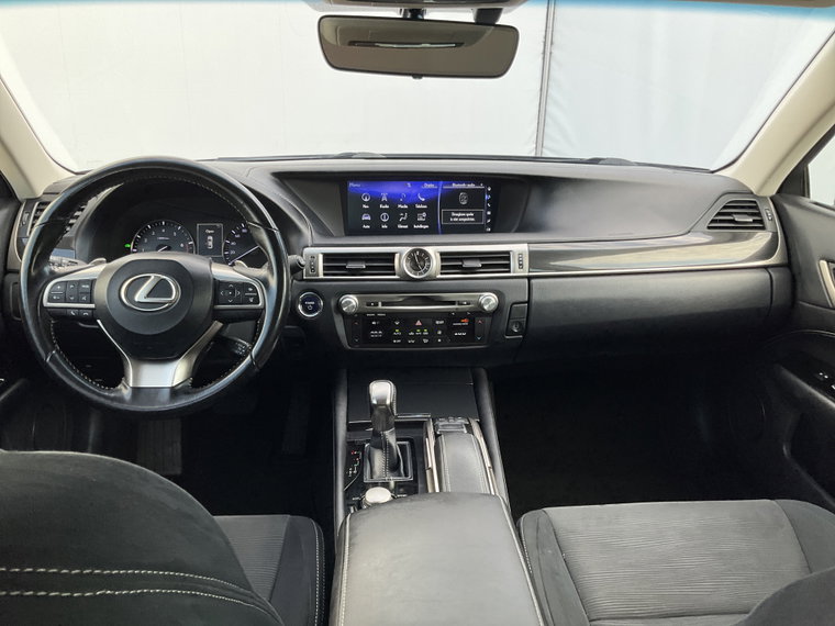 Vehicle Image 31