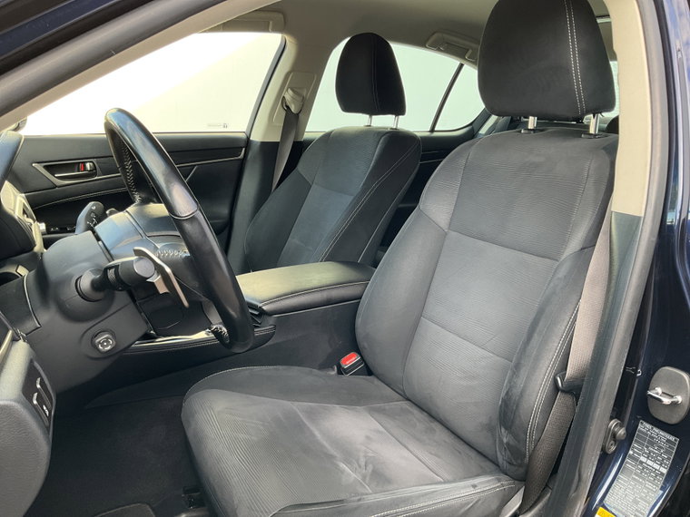 Vehicle Image 33
