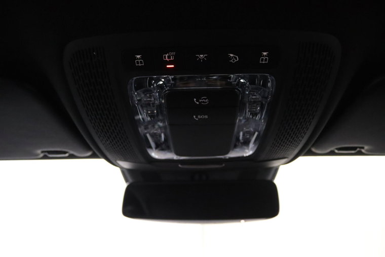 Vehicle Image 35