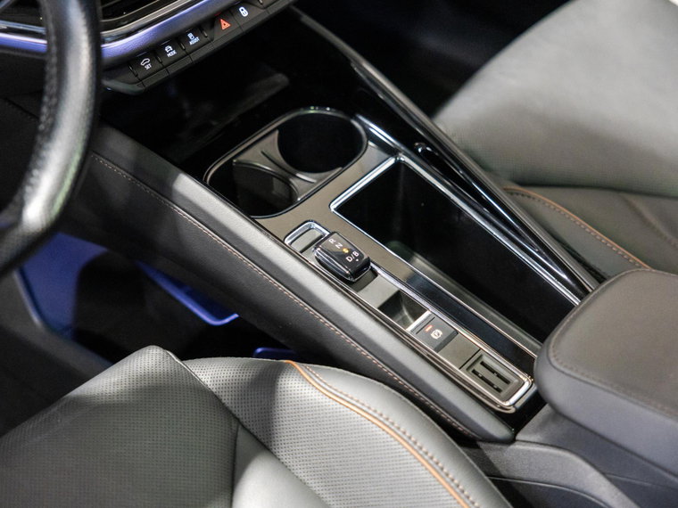 Vehicle Image 36