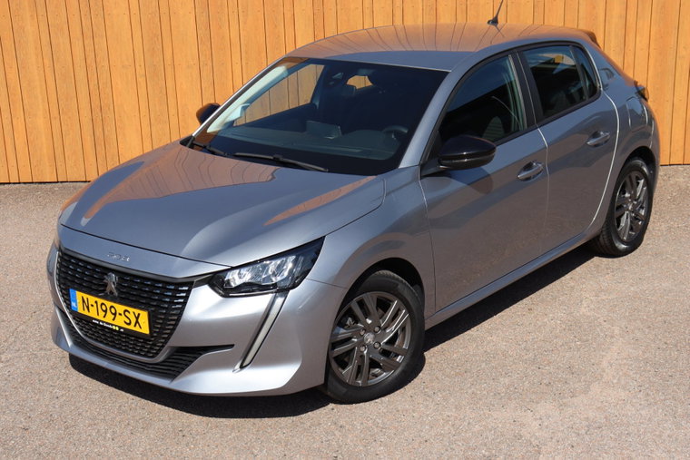 Vehicle Image 6
