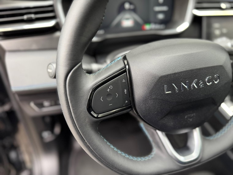 Vehicle Image 40