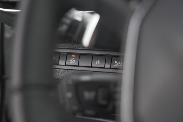 Vehicle Image 28