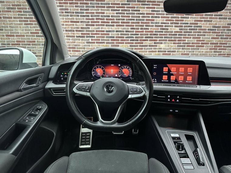 Vehicle Image 37