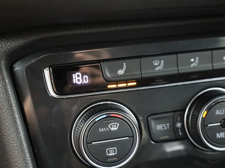 Vehicle Image 41