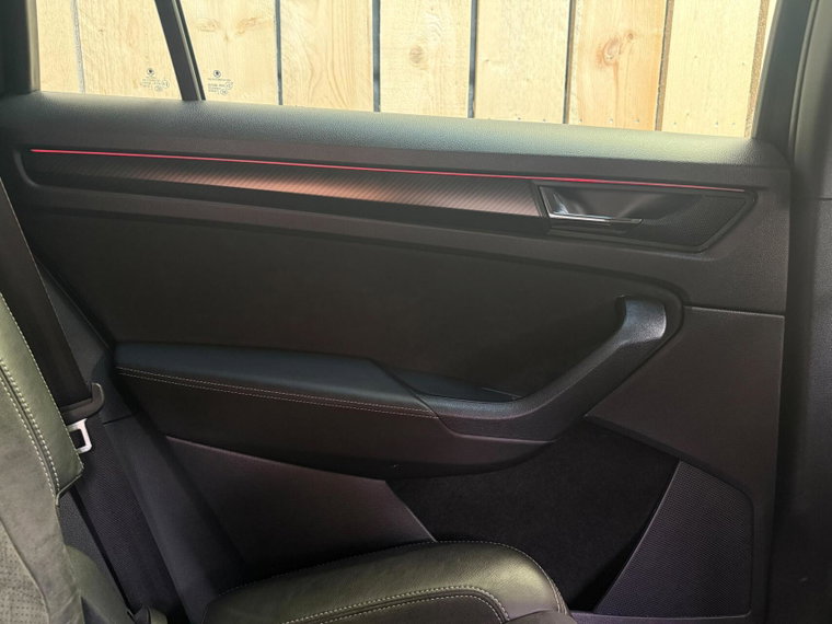Vehicle Image 42