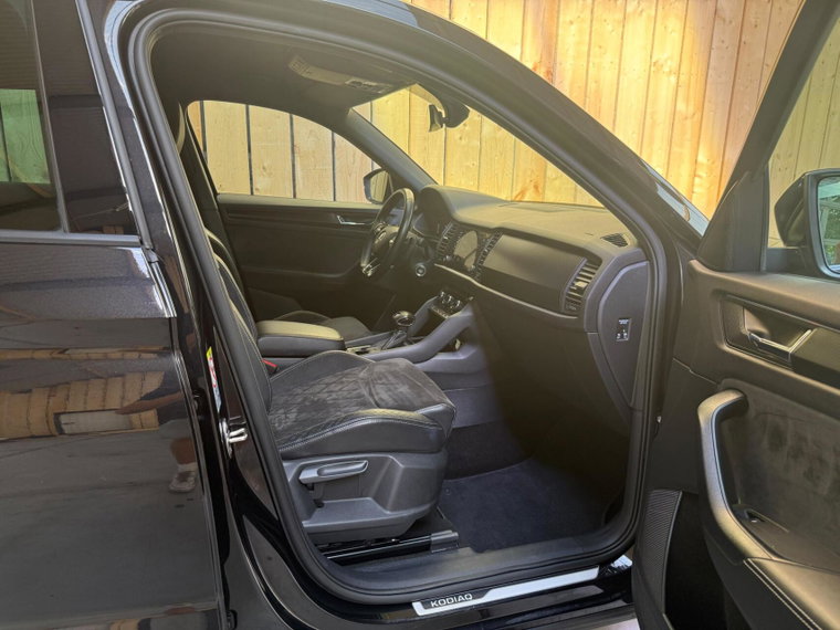 Vehicle Image 48