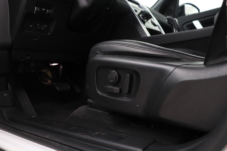 Vehicle Image 37