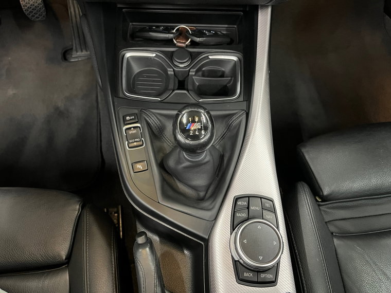 Vehicle Image 26