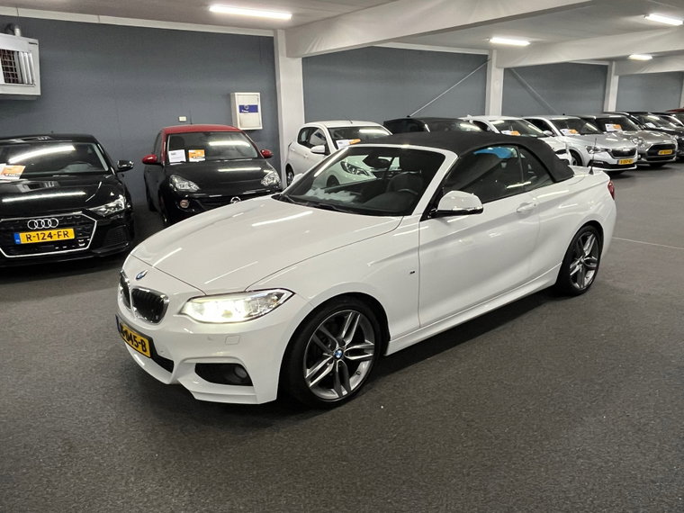Vehicle Image 32