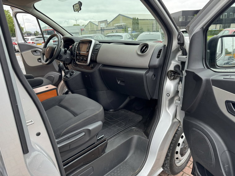 Vehicle Image 28