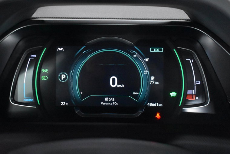 Vehicle Image 12