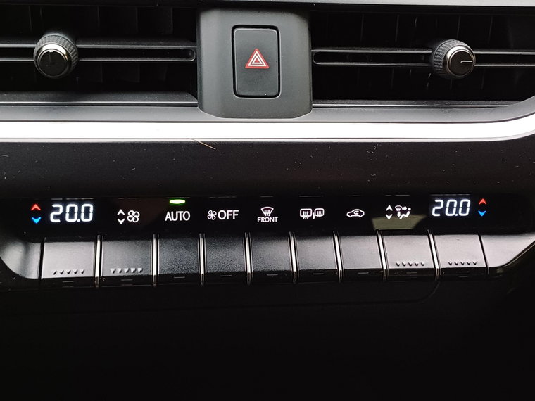 Vehicle Image 33
