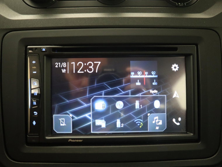 Vehicle Image 11