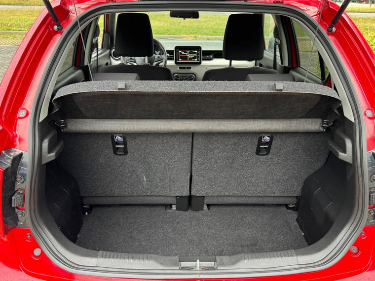 Vehicle Image 12