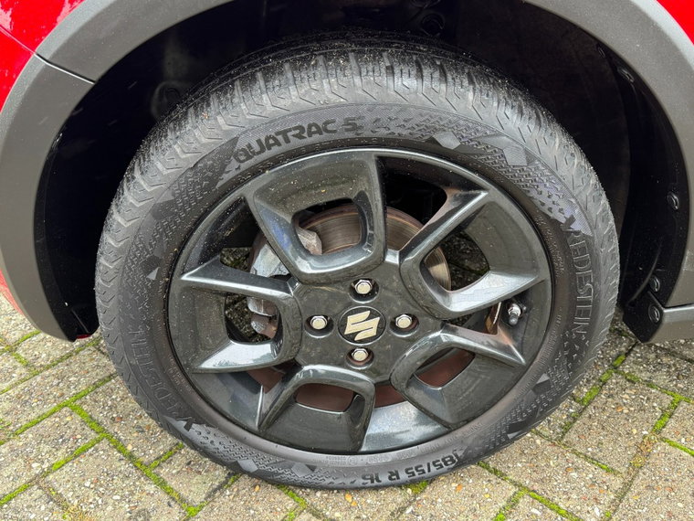 Vehicle Image 15
