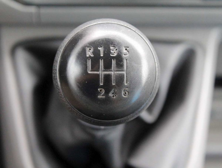 Vehicle Image 28