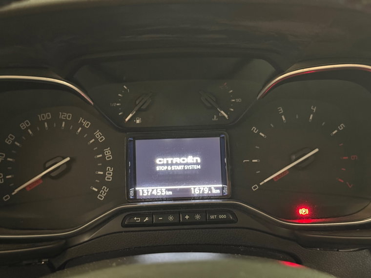 Vehicle Image 27