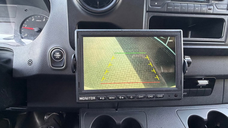 Vehicle Image 21